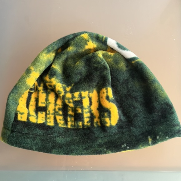 Green Bay Packers Fleece Beanie - Picture 2 of 2
